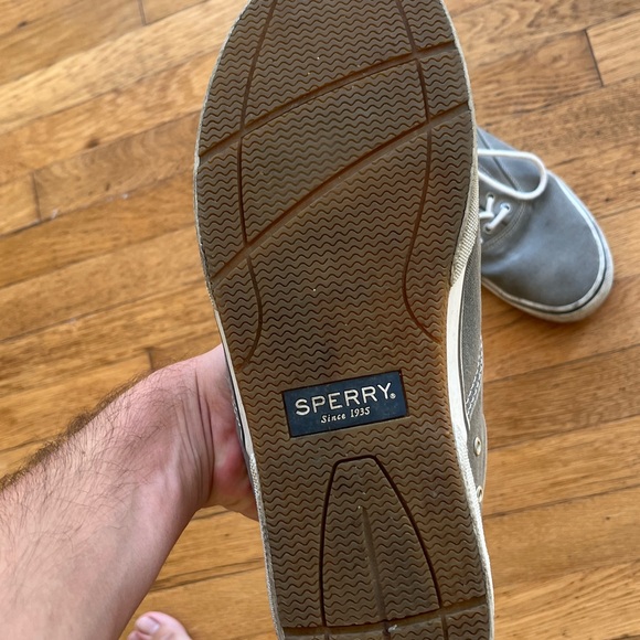 Men’s Sperry Shoes - Picture 4 of 6